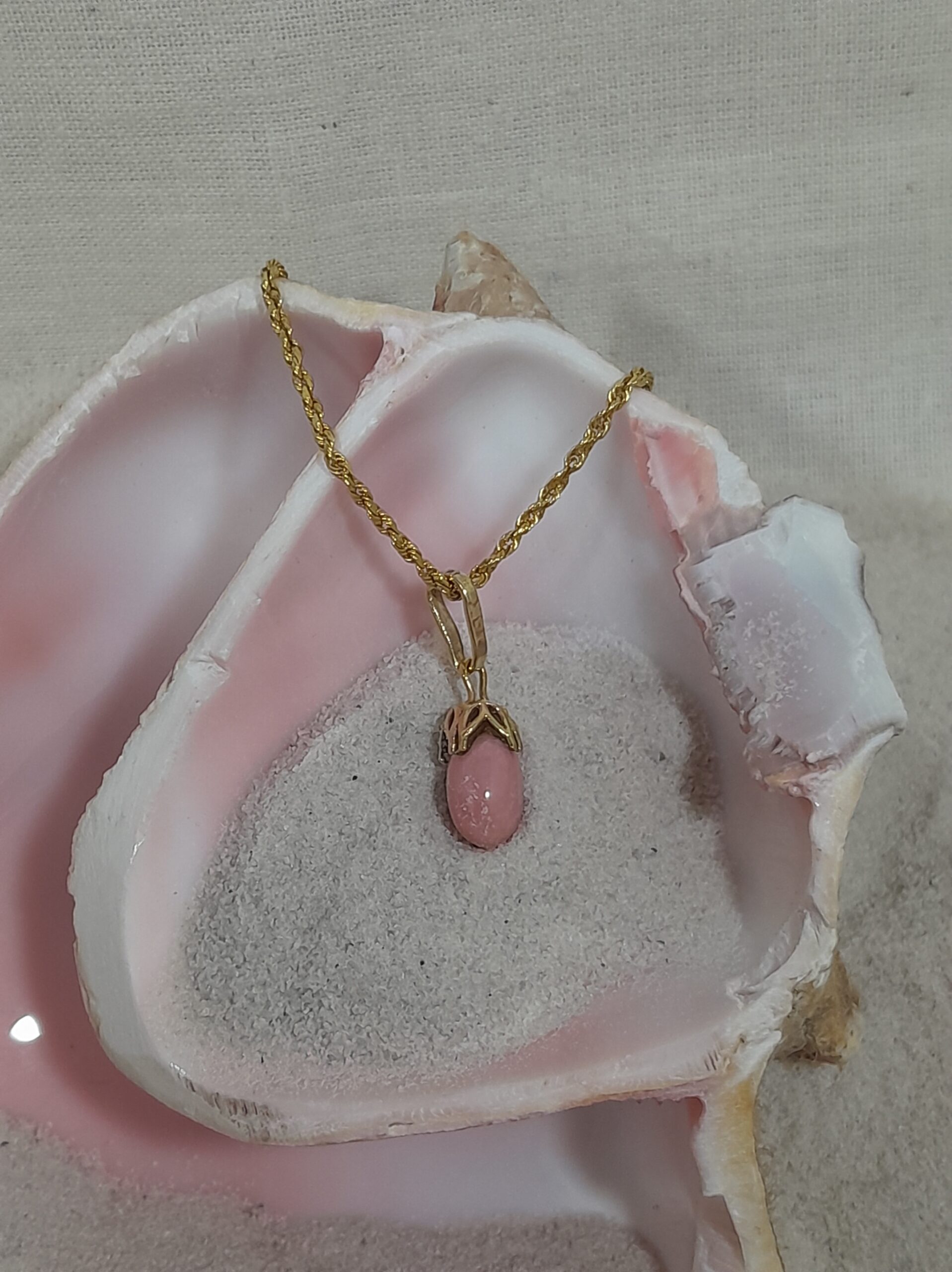 Queen of the night -Necklace