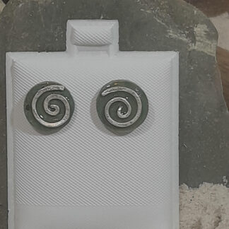 Grenadite studs